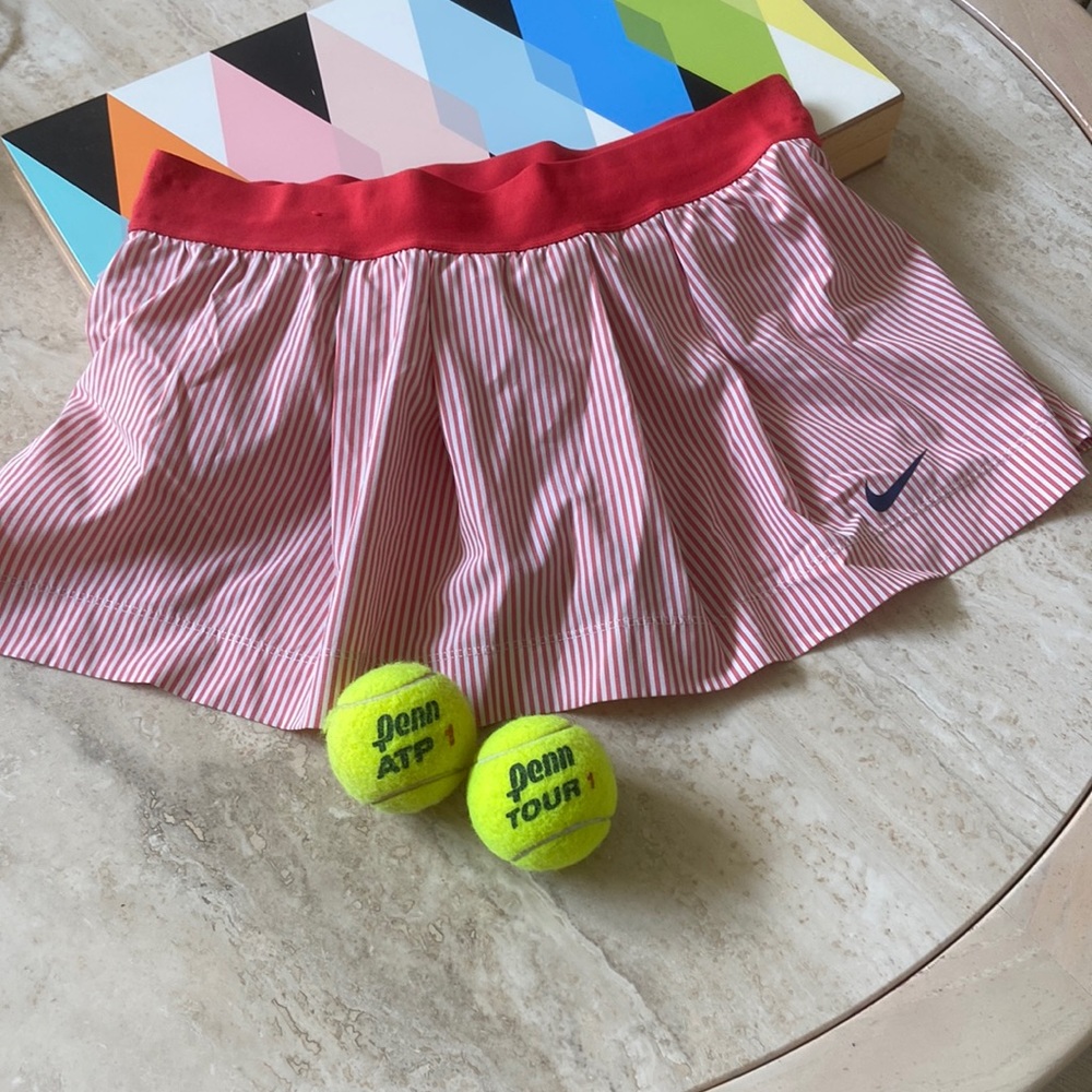 Nike candy striped tennis skirt, size medium (but runs small)